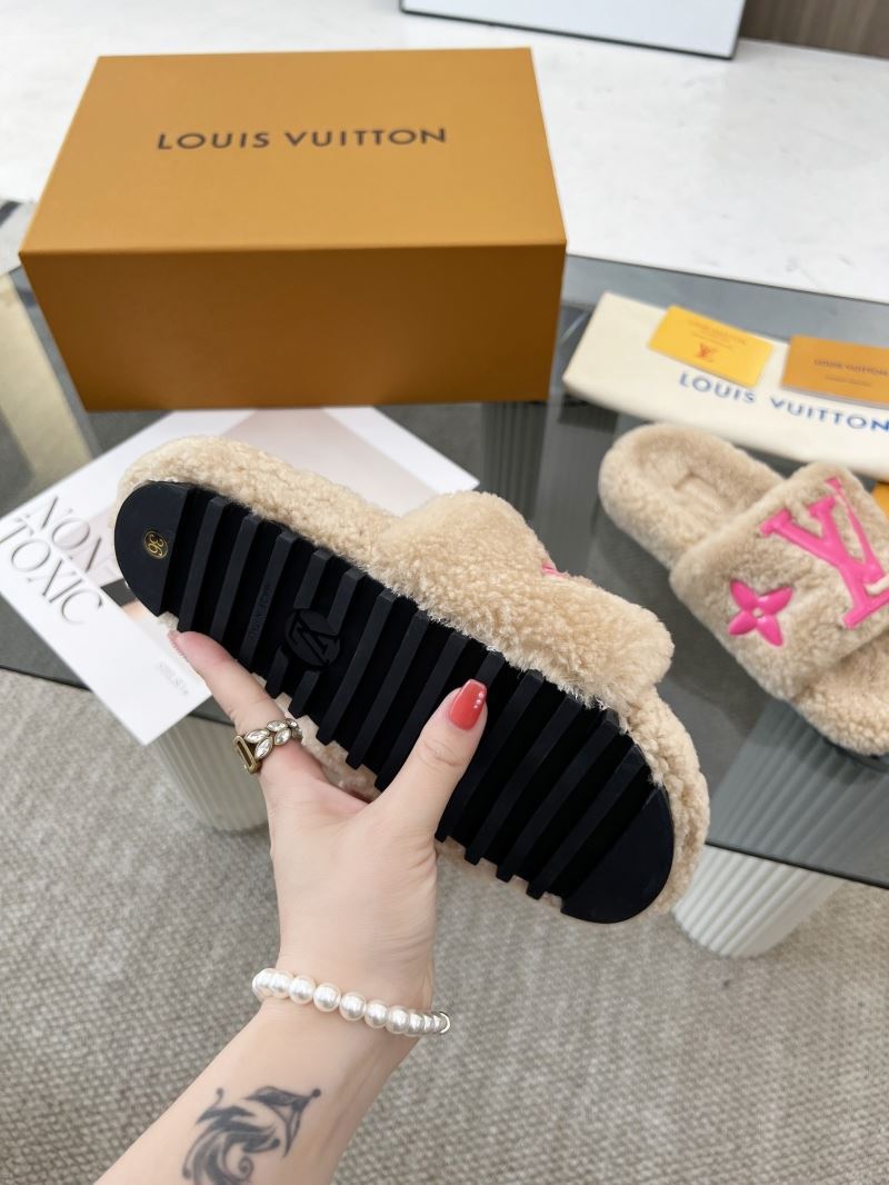 Louis Vuitton Slippers